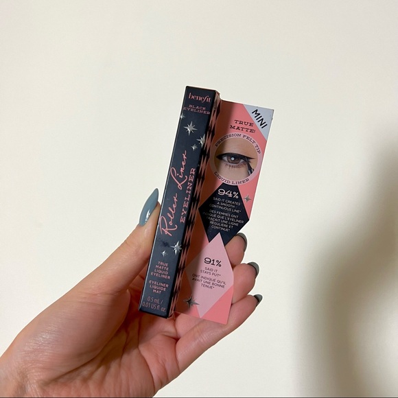 Benefit Other - BENEFIT ROLLER WATERPROOF LIQUID EYELINER (MATTE FINISH)